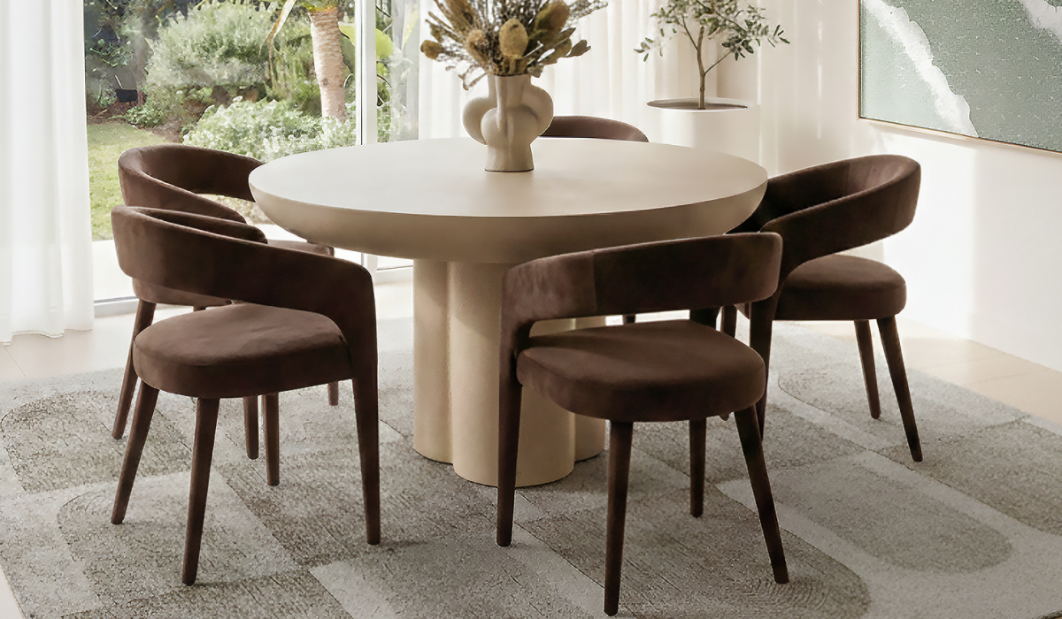 Round Dining Tables