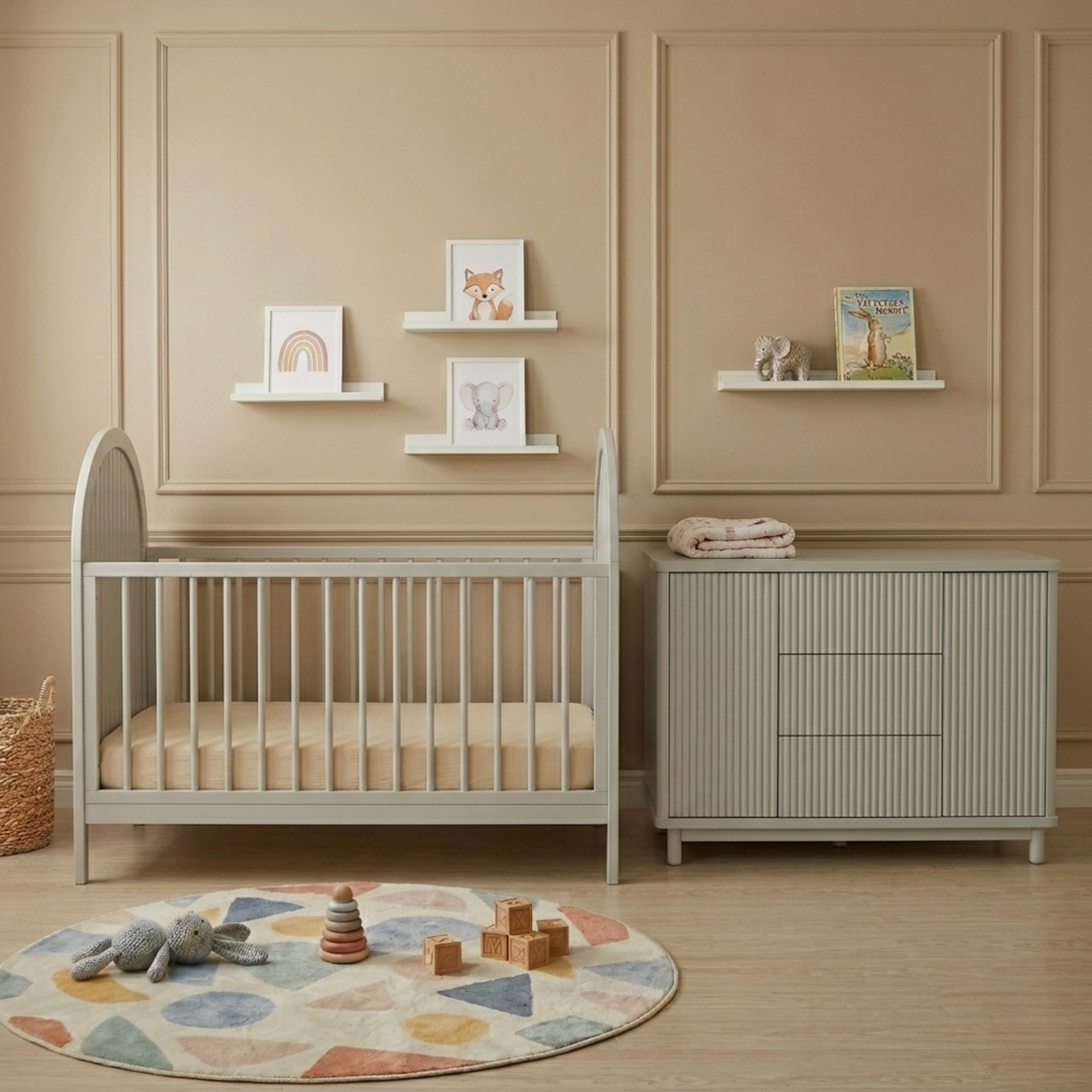 Loom Natural Pine Adjustable Baby Cot in Warm Light Grey