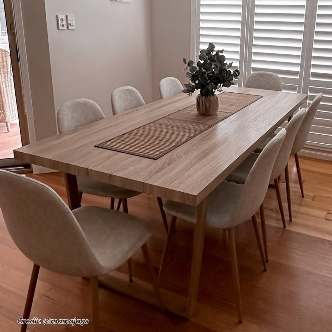 Oregon Dining Table with 8 Florida Chairs Set in Sand